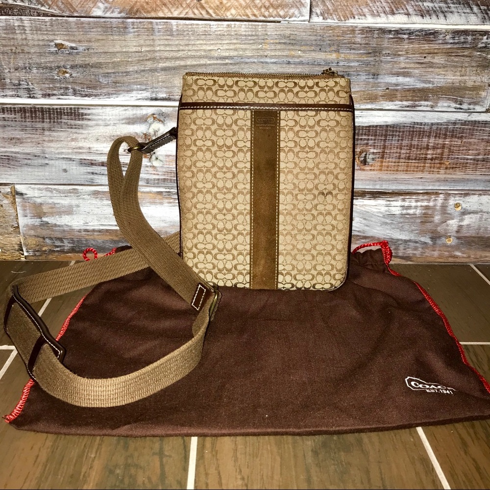 Coach Signature cross body messenger handbag